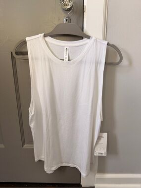 Athleta Cloudlight Muscle Tank
